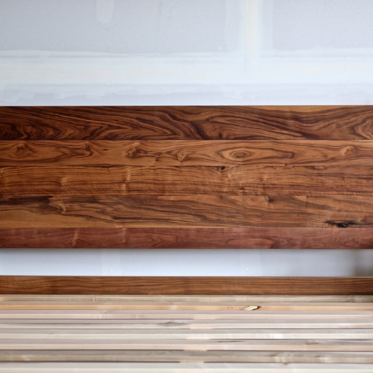 Rustic Mango Solid Wooden Bed In Honey Finish (Mango Wood ) thumbnail 4